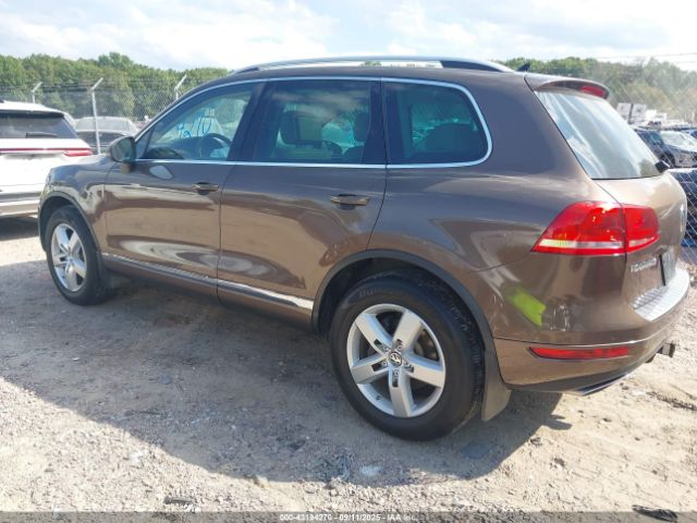 2012 VOLKSWAGEN TOUAREG WVGFK9BP6CD004257 Photo 2