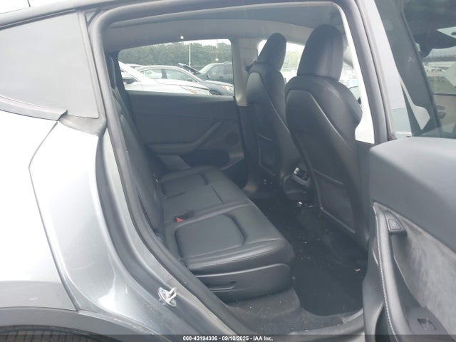 2024 TESLA MODEL Y 7SAYGAEE1RF109836 Photo 7