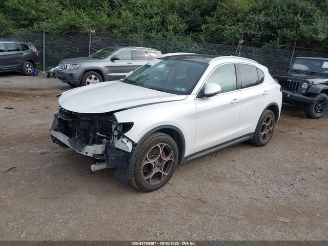 ZASFAKBN1J7B82755 Alfa Romeo Stelvio