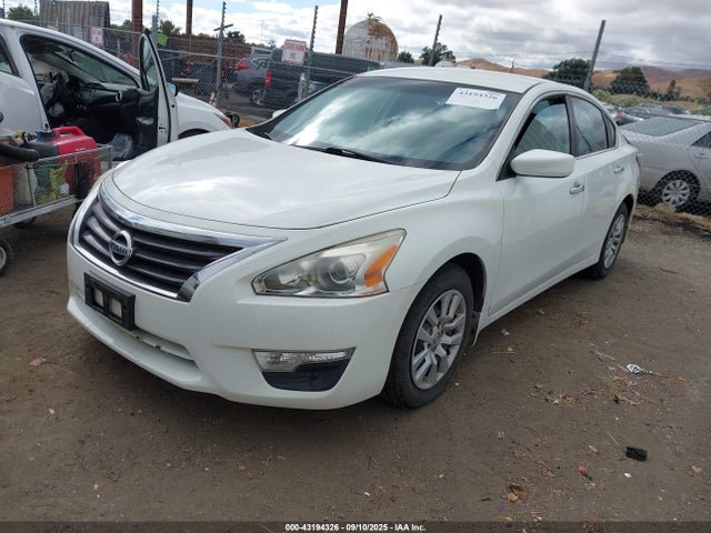 1N4AL3AP7FC415905 Nissan 2015