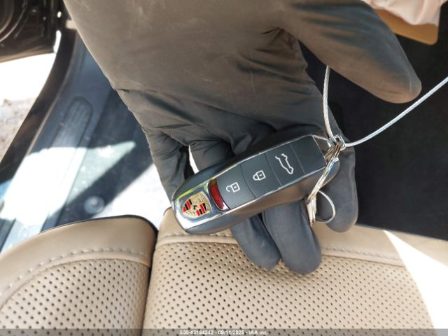 2016 PORSCHE CAYENNE WP1AA2A28GKA11418 Photo 10