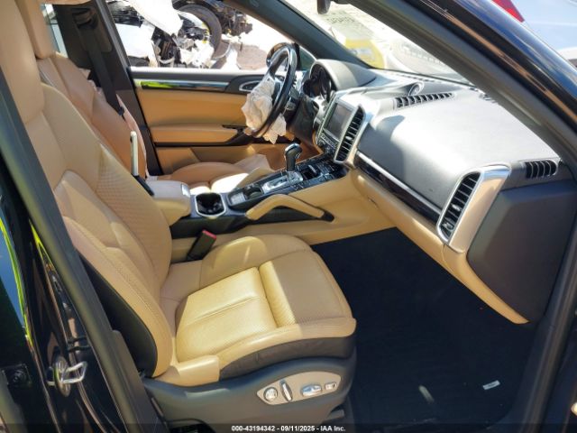 2016 PORSCHE CAYENNE WP1AA2A28GKA11418 Photo 4