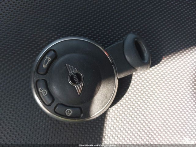 2016 MINI COUNTRYMAN WMWZC5C52GWU19958 Photo 10