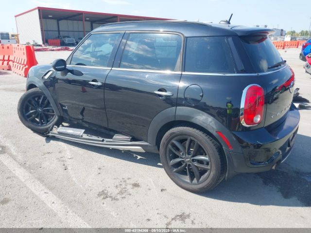 2016 MINI COUNTRYMAN WMWZC5C52GWU19958 Photo 2