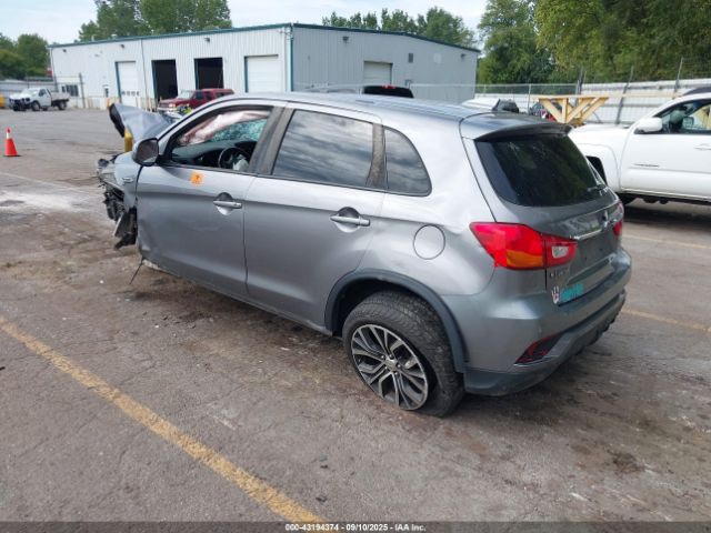 2018 MITSUBISHI OUTLANDER SPORT JA4AR3AW4JU001980 Photo 2