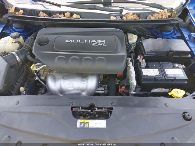 1C3CCCAB4GN121542 Chrysler 200