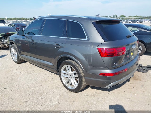2018 AUDI Q7 WA1VAAF79JD037601 Photo 2