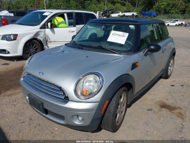 2007 MINI COOPER WMWMF33527TL67187 Photo 1