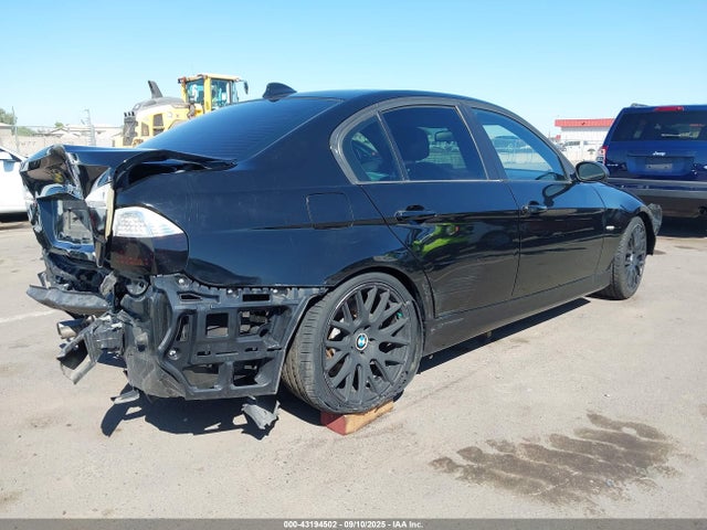 43194502 :رقم المزاد ، WBAVB33556KS38235 vin ، 2006 Bmw 330i مزاد بيع