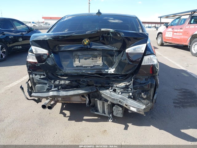 43194502 :رقم المزاد ، WBAVB33556KS38235 vin ، 2006 Bmw 330i مزاد بيع