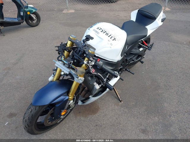 JS1GR7MA7M7100040 Suzuki GSX-R750