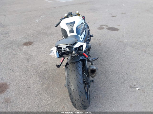 JS1GR7MA7M7100040 Suzuki GSX-R750