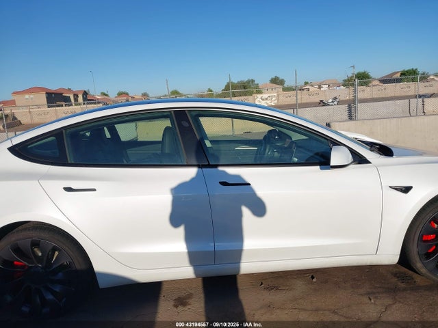 5YJ3E1EC4PF502755 Tesla MODEL 3