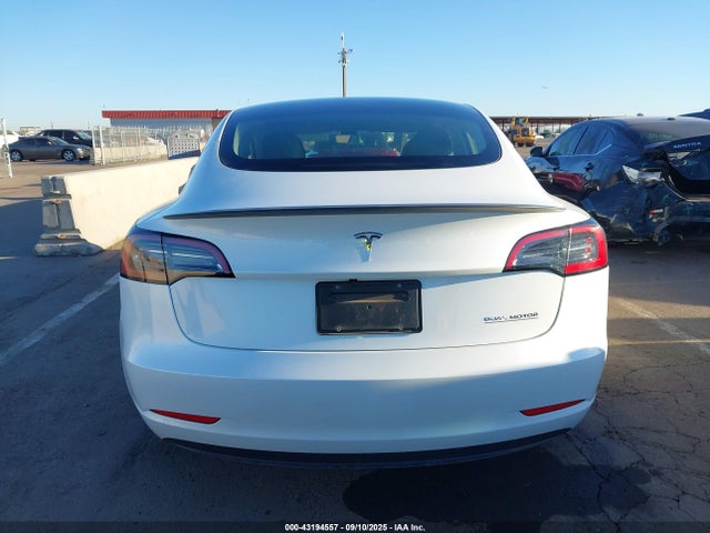 5YJ3E1EC4PF502755 Tesla MODEL 3