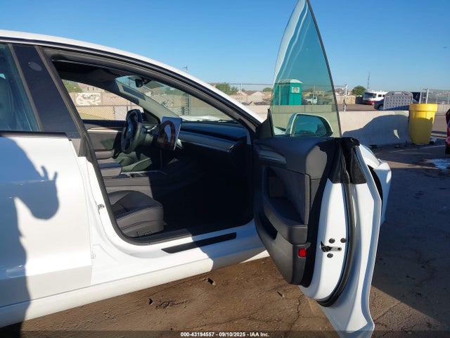 2023 TESLA MODEL 3 5YJ3E1EC4PF502755 Photo 4