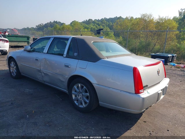 2009 CADILLAC DTS 1G6KD57Y99U111337 Photo 2