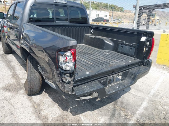 5TFAX5GN0KX137139 Toyota 2tr-fe