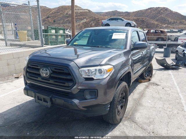 5TFAX5GN0KX137139 Toyota 2tr-fe