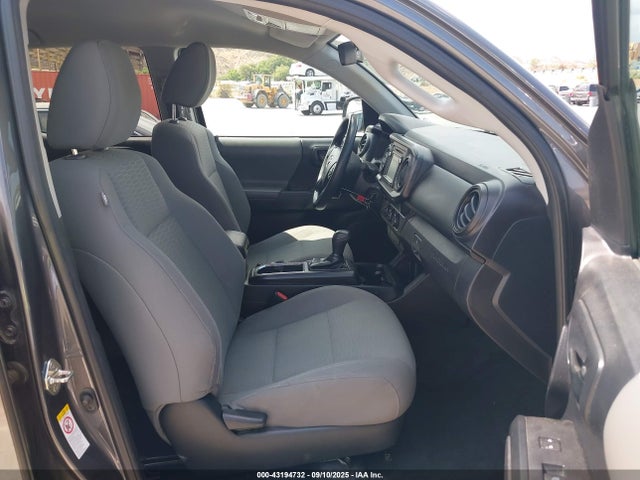 5TFAX5GN0KX137139 Toyota 2tr-fe