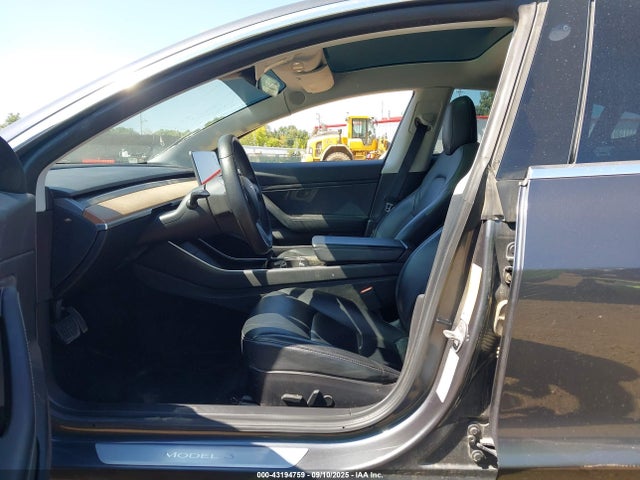 2019 TESLA MODEL 3 5YJ3E1EB8KF451941 Photo 4