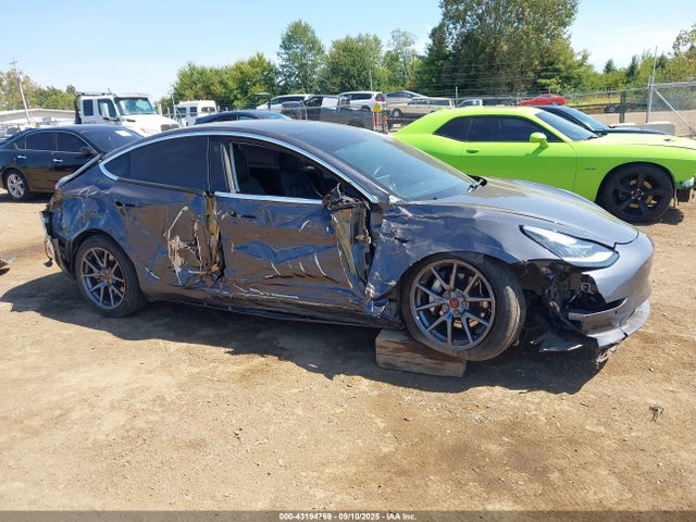2019 TESLA MODEL 3 5YJ3E1EB8KF451941 Photo 5