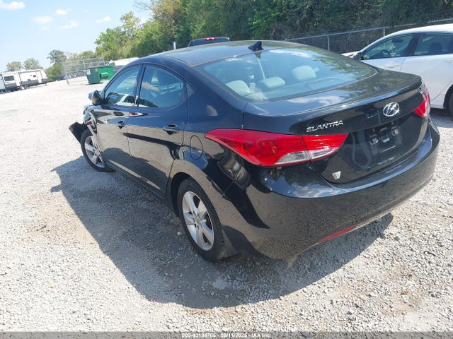 Продажа на аукционе авто 2013 Hyundai Elantra Gls, vin: 5NPDH4AE1DH400928, номер лота: 43194765