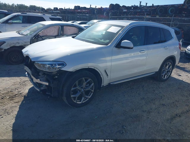 BMW X3 2020 5UXTY3C0XLLE55574 Image 2