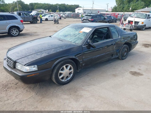 1999 CADILLAC ELDORADO 1G6ET1297XU615973 Photo 1