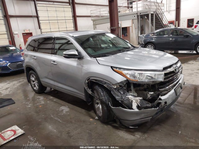 5TDJKRFH0FS158814 Toyota 2gr-fe