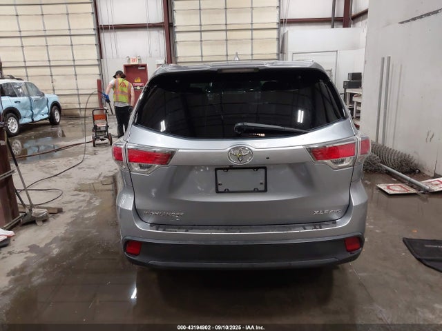 5TDJKRFH0FS158814 Toyota 2gr-fe