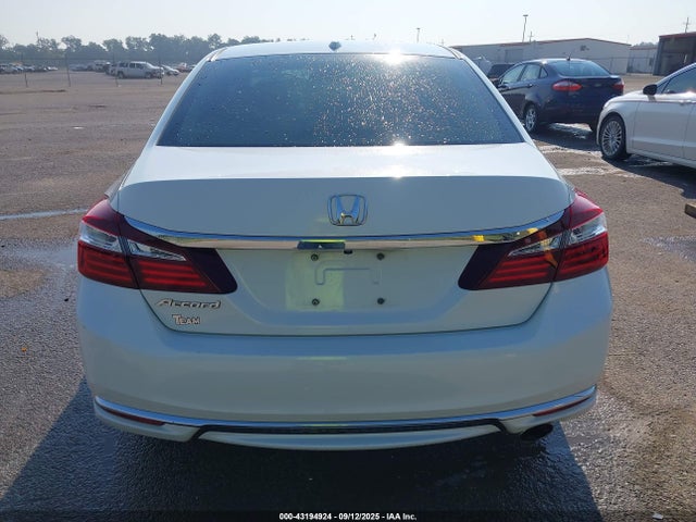 1HGCR2F72HA087183 Honda k24w1