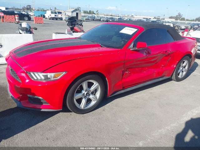 Ford Mustang 2015 1FATP8EM8F5371931 Image 2
