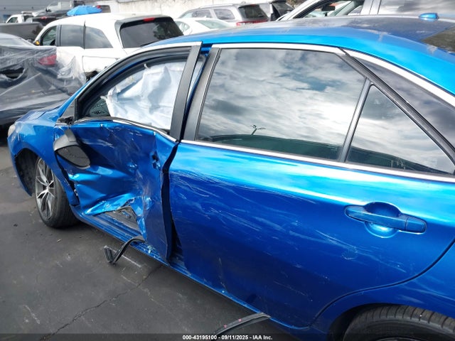 4T1BF1FK2HU748500 Toyota 2ar-fe