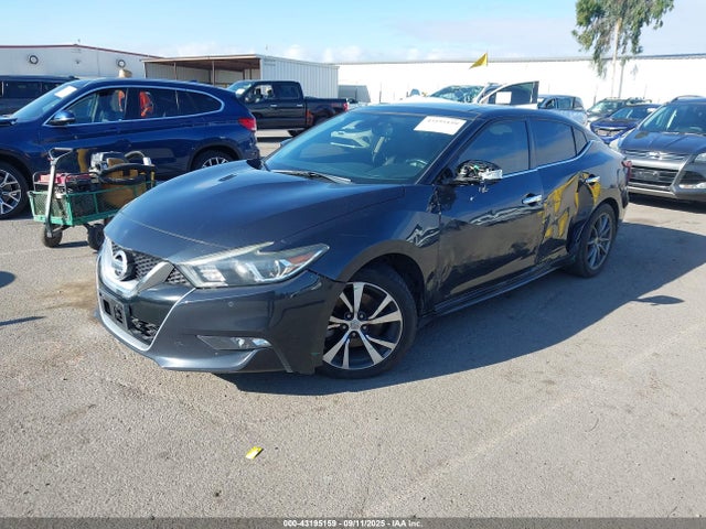 1N4AA6AP0GC397031 Nissan 2016