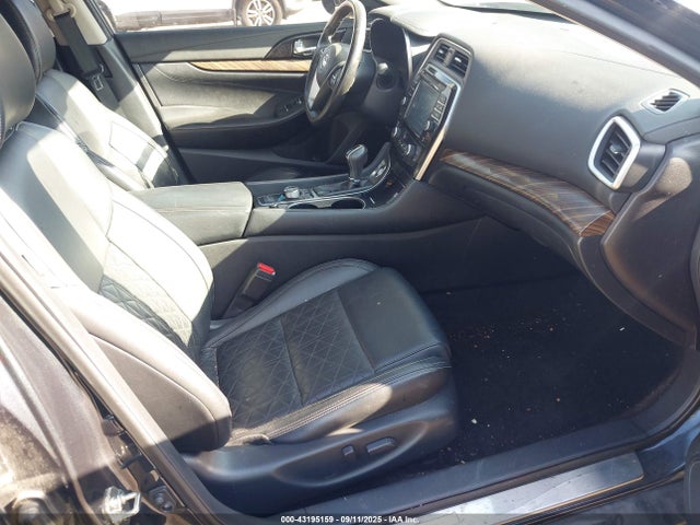 1N4AA6AP0GC397031 Nissan 2016
