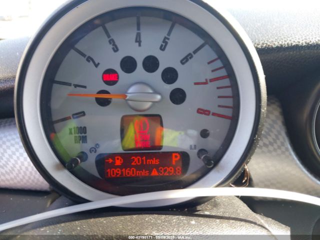 2009 MINI COOPER S CLUBMAN WMWMM33519TP91551 Photo 6