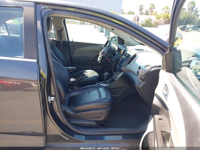 1G1JE5SG6E4126157 Chevrolet lwe