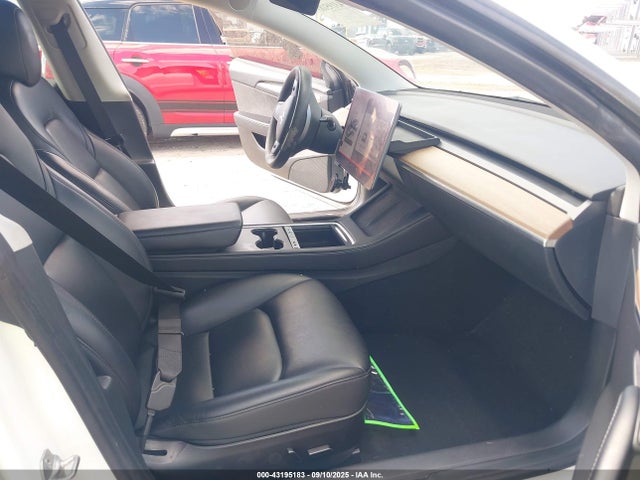 2023 TESLA MODEL 3 5YJ3E1EA3PF450601 Photo 4