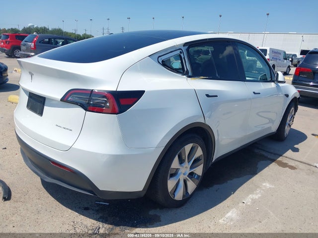 2023 TESLA MODEL Y 7SAYGDEE8PF887131 Photo 3