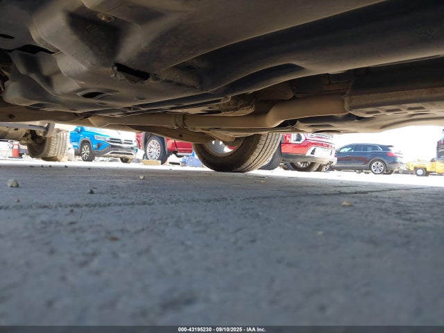 1C4PJLCS3FW584779 Jeep Cherokee
