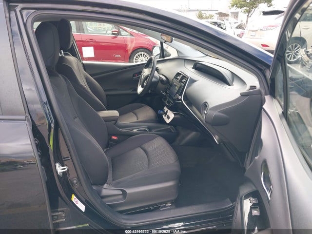 JTDKBRFU9J3063552 Toyota 2zr-fxe,1nm