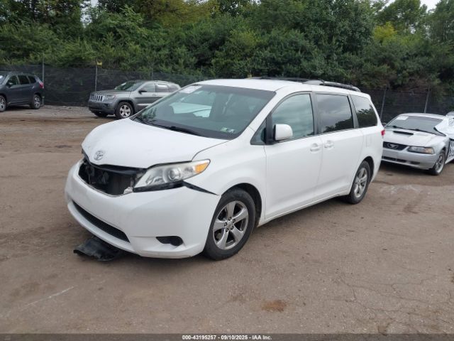 2011 TOYOTA SIENNA 5TDKK3DC1BS019004 Photo 1