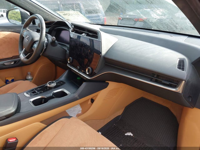 JTJAAAABXPA015744 Lexus Rz