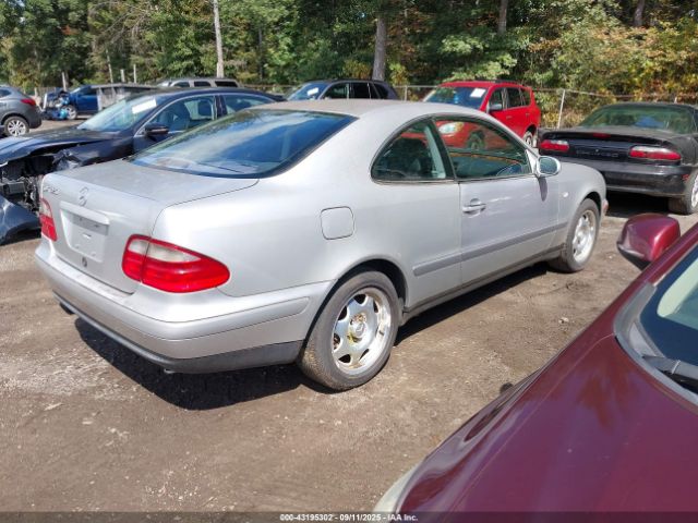1999 MERCEDES-BENZ CLK 320 WDBLJ65G8XF104440 Photo 3