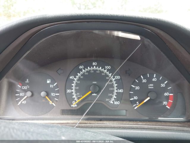 1999 MERCEDES-BENZ CLK 320 WDBLJ65G8XF104440 Photo 6