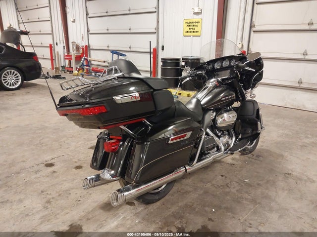 1HD1KED10HB621462 Harley-Davidson Ultra Limited