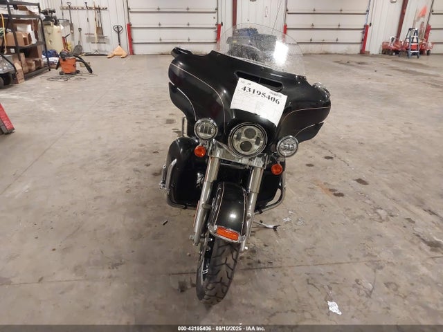 1HD1KED10HB621462 Harley-Davidson Ultra Limited