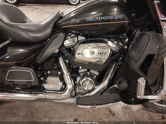 1HD1KED10HB621462 Harley-Davidson Ultra Limited