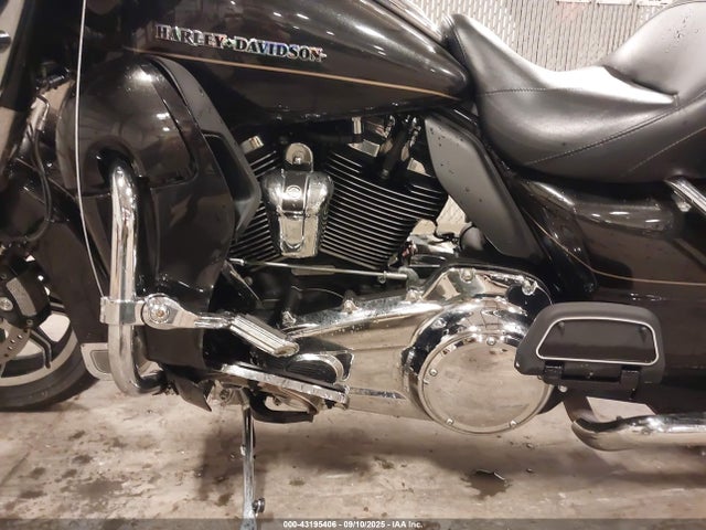 1HD1KED10HB621462 Harley-Davidson Ultra Limited
