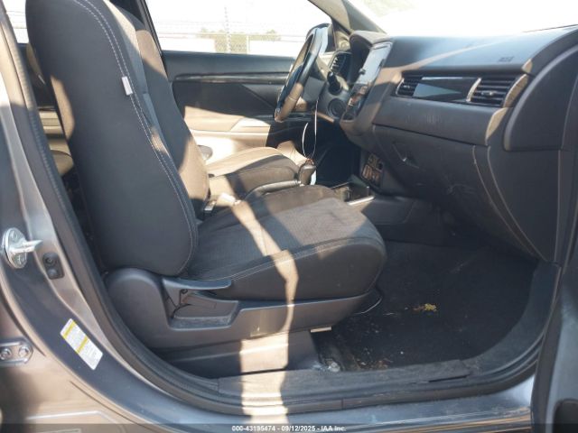 2018 MITSUBISHI OUTLANDER JA4AD3A31JZ055907 Photo 4